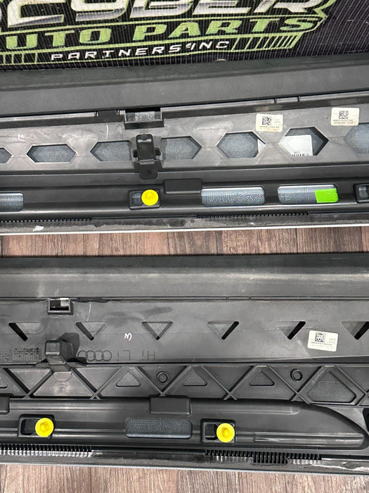 2020 2024 AUDI RS Q8 FRONT REAR LOWER DOOR MOLDING W/ CARBON FIBER TRIM OEM