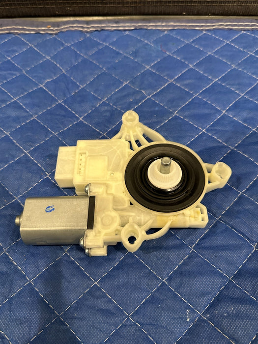 2024 BMW M3 M4 G80 G82 REAR RIGHT WINDOW REGULATOR MOTOR OEM 5A5C898