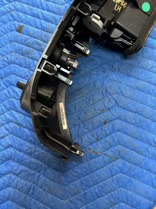 2016 2019 NISSAN TITAN XD FRONT LEFT DRIVER CENTER DASH AIR VENT A/C BEZAL OEM