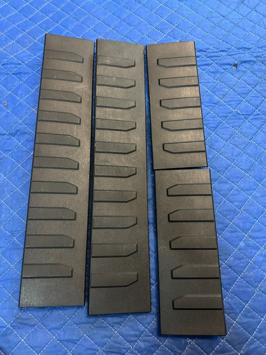 2017-2019 FORD F250 F350 F450 LARIAT GREY FRONT SCUFF KICK PLATE SET OEM