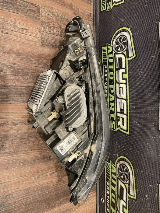 2020 BMW M4 DPASSENGER HEADLIGHT OEM GENUINE COMPLETE WITH MODULES *1 DMGED TAB*