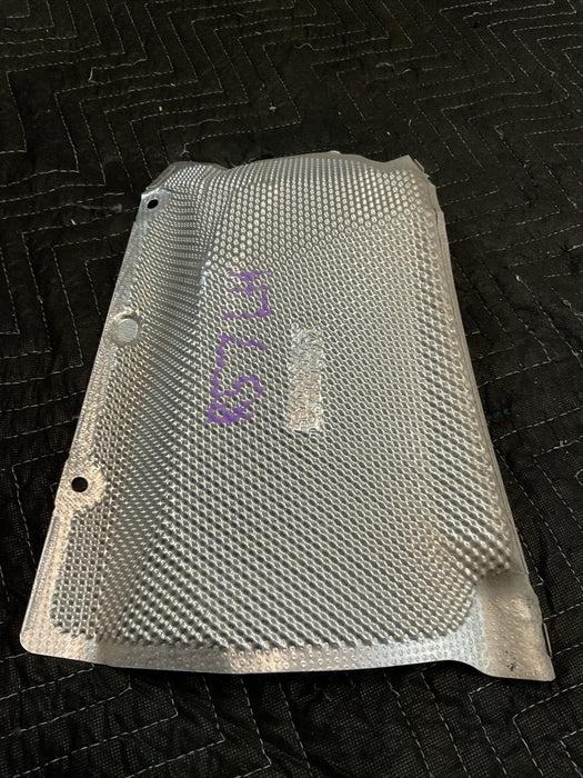 2017 MERCEDES C63 AMG OEM LEFT FLOOR PAN HEAT SHIELD 205 680 15 22 A2056801522