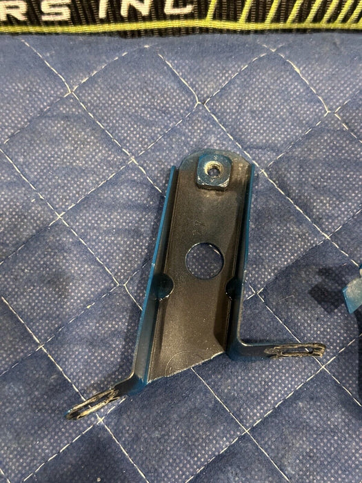 2015-2020 BMW M4 F82 FRONT LEFT FENDER MOUNTING BRACKETS (3) 41 35 8 055 703