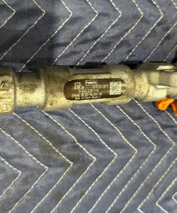 2017-2019 FORD F350 F450 SUPERDUTY LEFT FUEL INJECTION RAIL OEM BC3Q-9D280