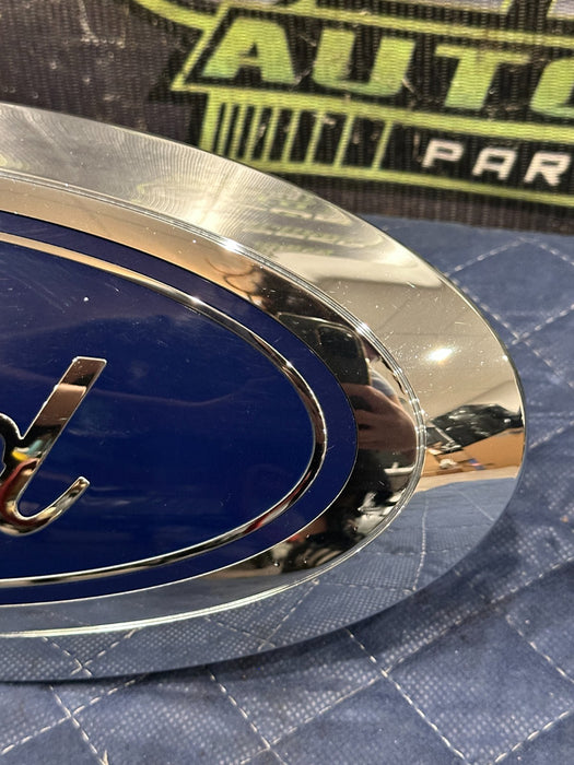 2017-2019 FORD F250 F350 F450 GRILLE EMBLEM WITH CAMERA OEM