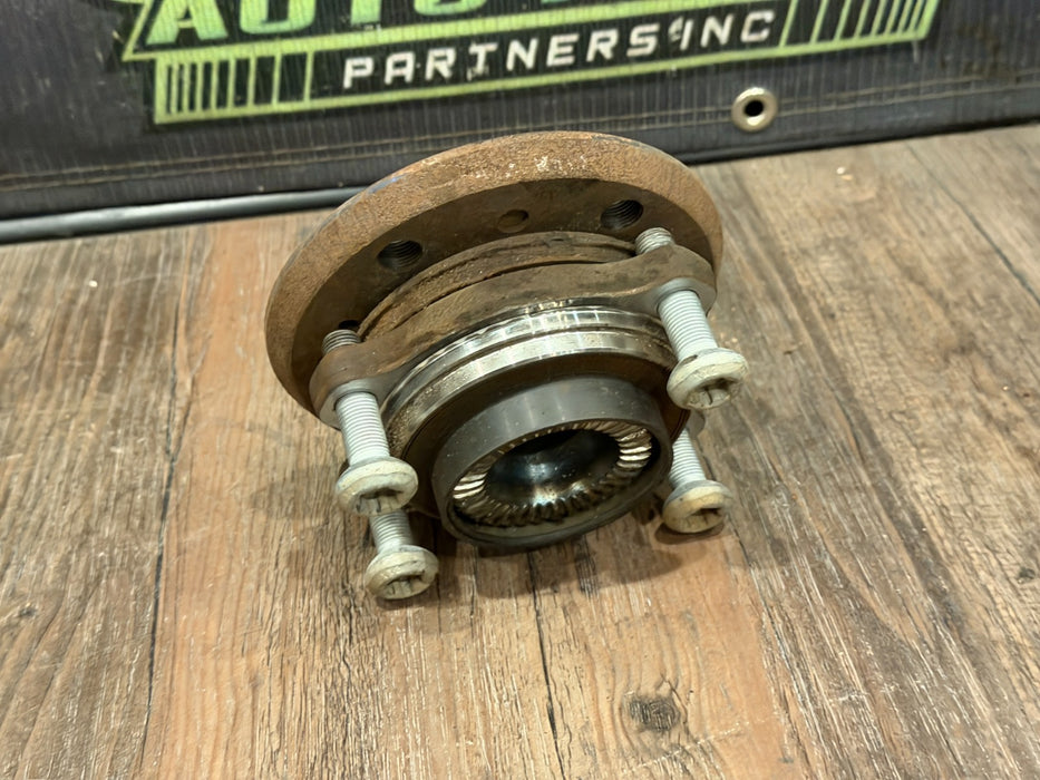 2020-2025 BMW M8 4.4L V8 WHEEL HUB BEARINGS 2 FRONT 1 REAR OEM 5K MILES
