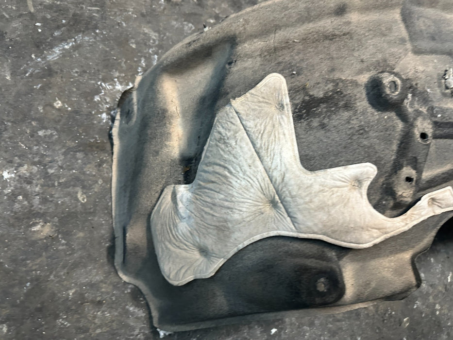 2023-2024 FORD F350 FRONT RIGHT FENDER LINER OEM PC3B-16034-BD