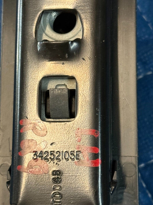 2017 FORD F250 F350 F450 PLATINUM B PILLAR SEAT BELT ADJUSTER BRACKETS PAIR