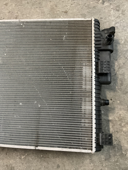 2017-2019 FORD F250 F350 6.7L DIESEL RADIATOR ASSEMBLY OEM~BENT BUT NO LEAKS~