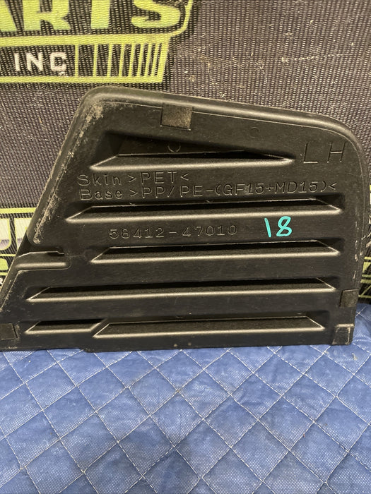 2014 TOYOTA PRIUS V RIGHT LEFT SIDE PAIR BOARD DECK TRUNK BOOT PANEL 58411-47010