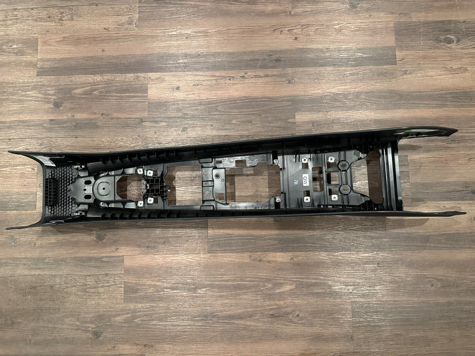 2017-18 AUDI R8 PLUS SPYDER CENTER CONSOLE BASE ASSEMBLY OEM *READ/FLAWS*