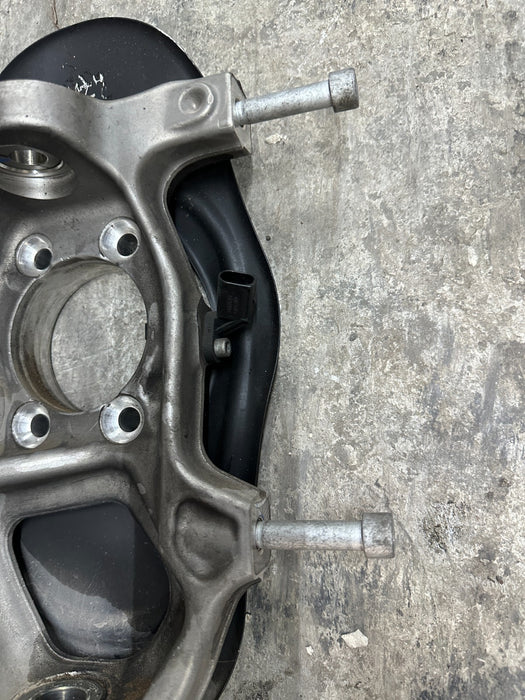2018 AUDI R8 FRONT RIGHT SUSPENSION HUB KNUCKLE OEM
