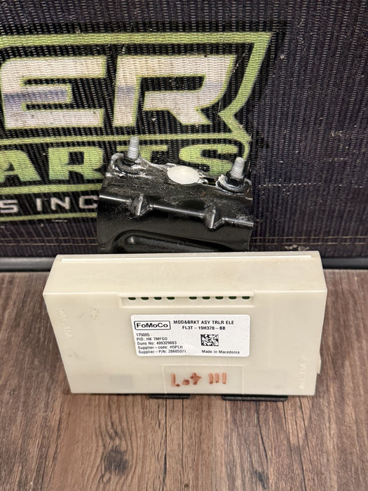 2017-2019 FORD F250 F350 F450 TRAILER TOWING CONTROL MODULE OEM FL3T-19H378-BB