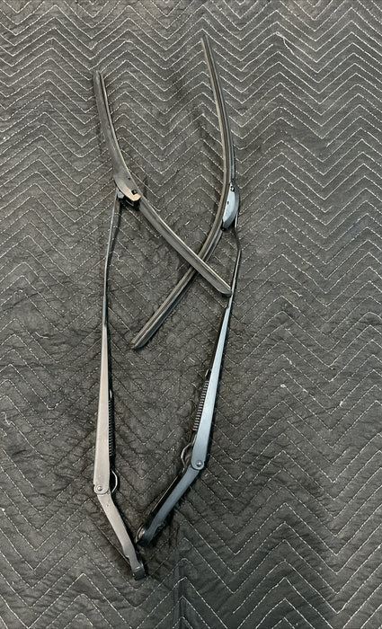 2016 NISSAN TITAN XD WINDSHIELD WIPER ARMS PAIR OEM