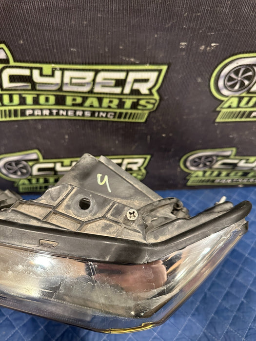 2017-2019 FORD F250 F350 F450 DRIVER LEFT LED HEADLIGHT OEM BROKEN TABS/SCUFFS