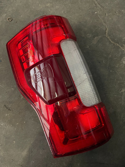 2017 2018 2019 FORD F250 F350 F450 DRIVER TAIL LIGHT BRACKET ONLY OEM *DAMAGED*