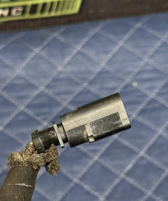 2014 AUDI R8 FRONT LEFT DRIVER ILLUMINATED KICK SCUFF SILL PLATE OEM *BURN*