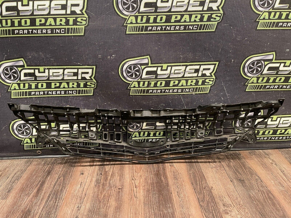 2014 TOYOTA PRIUS V FRONT BUMPER GRILLE W CHROME & EMBLEM OEM