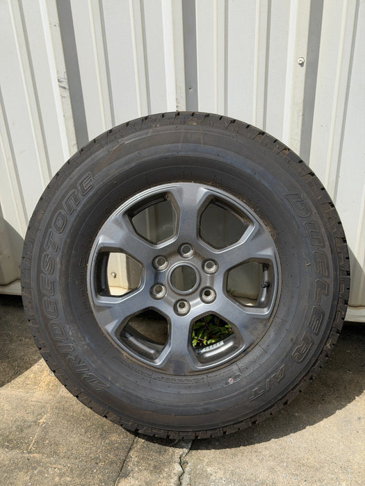 *NEW* FORD BRONCO RANGER SPARE FACTORY ALUMINUM 17" WHEEL RIM 255/75R17 TIRE