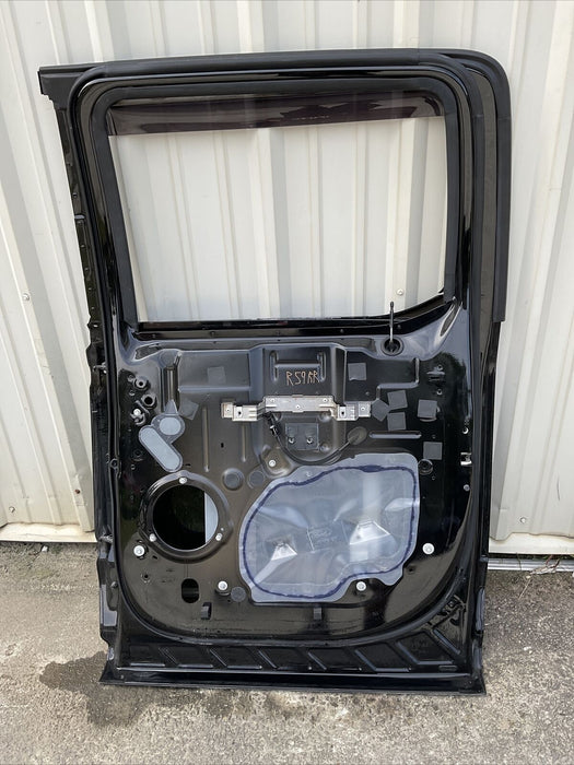 2017 2018 2019 FORD F250 F350 F450 REAR PASSENGER RIGHT DOOR BLACK (G1,H5 PAINT)