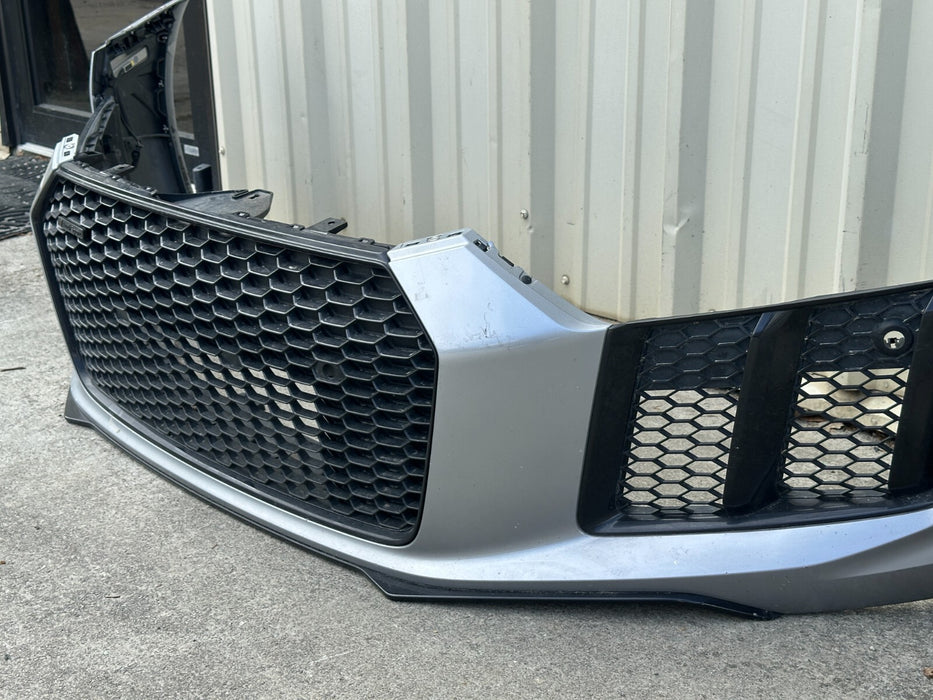 2017 2018 AUDI R8 FRONT BUMPER COVER ASSEMBLY W/ GRILLES OEM SILVER