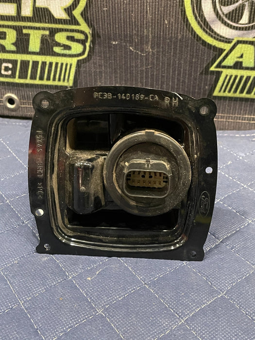 2023-2026 FORD F250 F350 F450 RIGHT LED TAIL LIGHT BRACKET OEM PC3B-14D189-CA