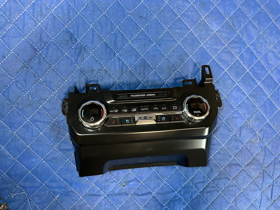 2020-2022 FORD F250 F350 HEATER AC A/C HVAC CONTROL BEZEL OEM NC3T-18C612-BD