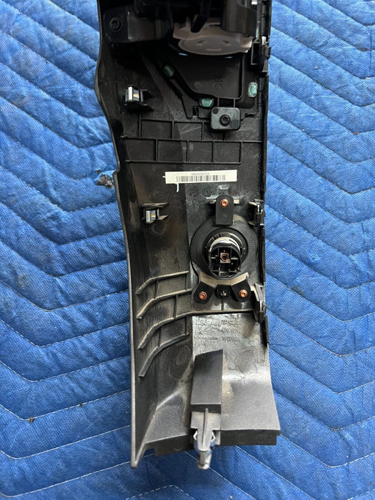 2016 2019 NISSAN TITAN XD FRONT RIGHT CENTER DASH AIR VENT A/C BEZAL OEM