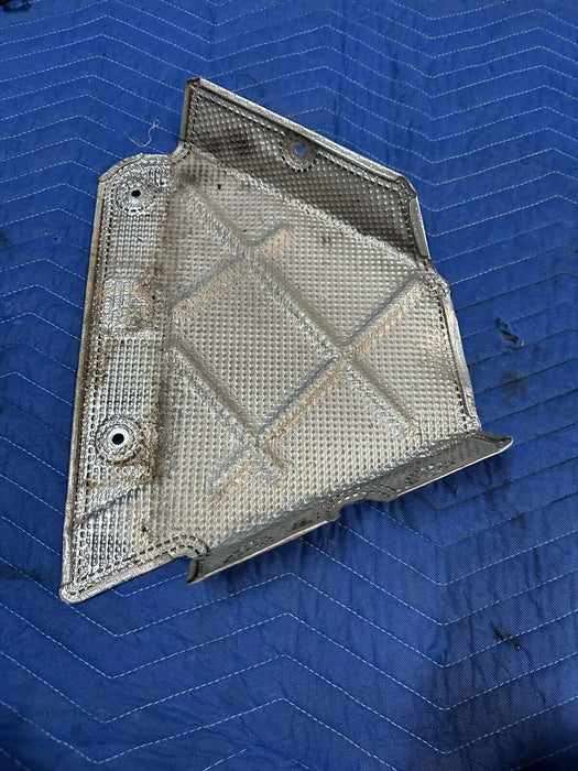 2017 AUDI R8 5.2L V10 FRONT RIGHT UPPER SHIELD 420 825 742 A 420825742