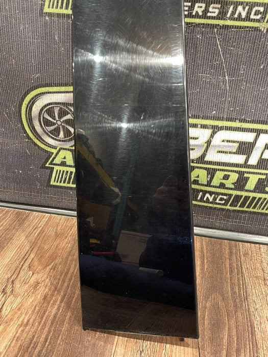 2017-2019 FORD F250 F350 FRONT RIGHT GLOSS BLACK B PILLAR DOOR TRIM OEM *SCUFFS*