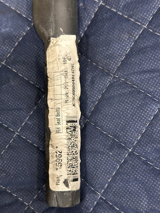 2017-2019 FORD F250 F350 F450 XLT FRONT RIGHT SEAT BELT SEATBELT OEM ~WEAR