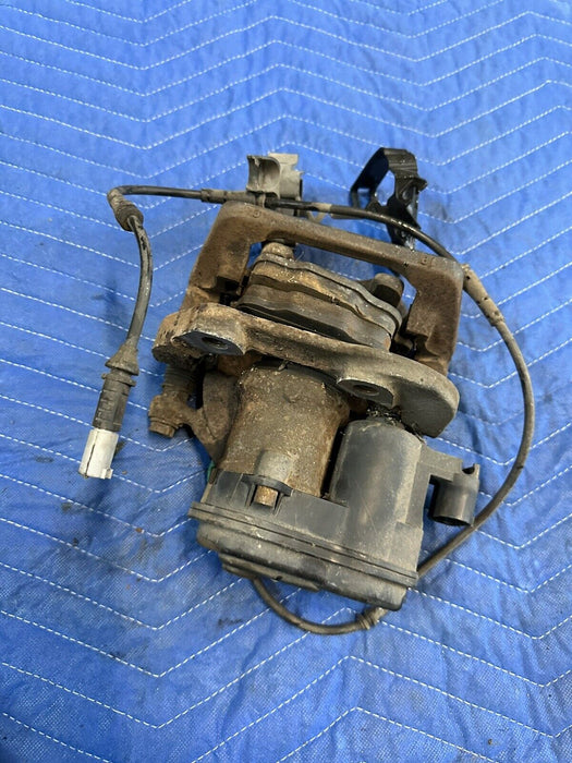 2011 BMW 550i F10 XDRIVE REAR RIGHT PASSENGER BRAKE CALIPER OEM 6793048