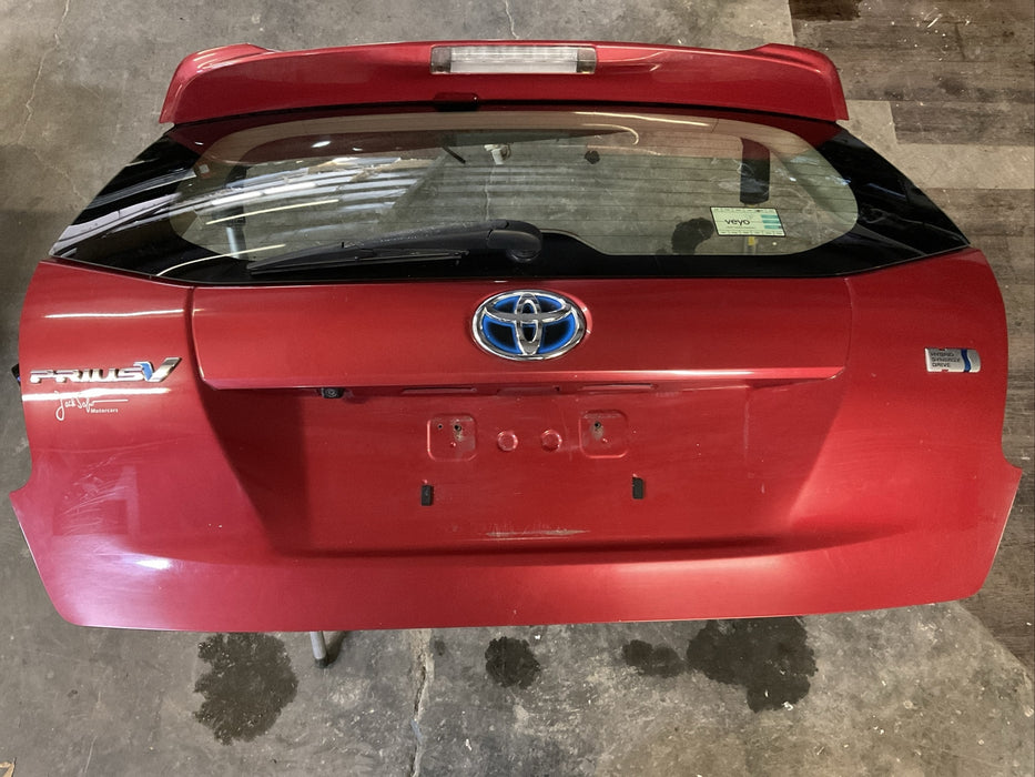 2014 TOYOTA PRIUS V REAR LIFTGATE TAILGATE FULL ASSEMBLY OEM~MINOR SCRATCHES~