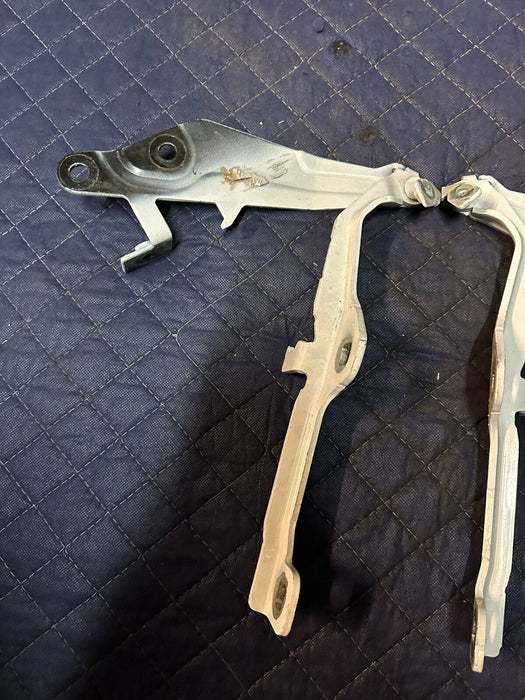 2016 FORD MUSTANG SHELBY GT350 LEFT RIGHT HOOD HINGE HINGES PAIR OEM FR3V16801AC