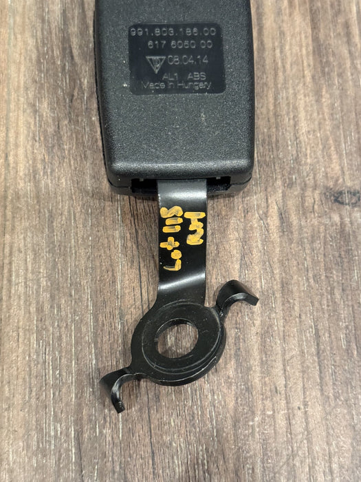 2014 PORSCHE 911 TURBO S 991 REAR RIGHT SEATBELT BUCKLE OEM 99180318600