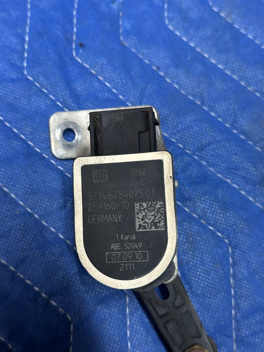 2011 BMW 550i F10 5 SERIES REAR LEFT HEIGHT LEVELING SENSOR 37146870000 6870000