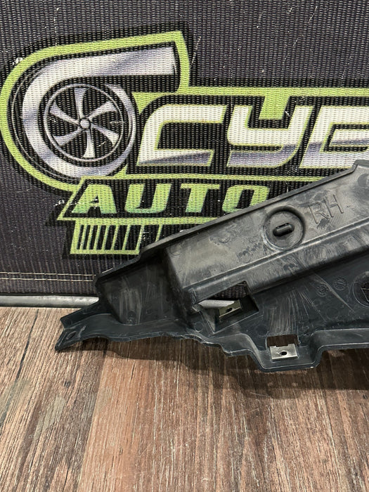 2021 AUDI R8 REAR RIGHT BUMPER BRACKET OEM 4S0 807 378 D