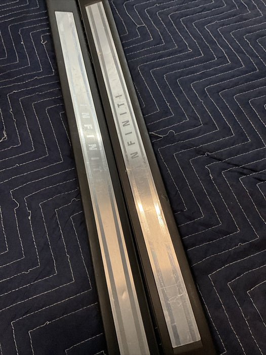 2011 INFINITI G37 SCUFF KICK PLATES LH RH DRIVER PASSENGER SIDE PAIR SET OEM