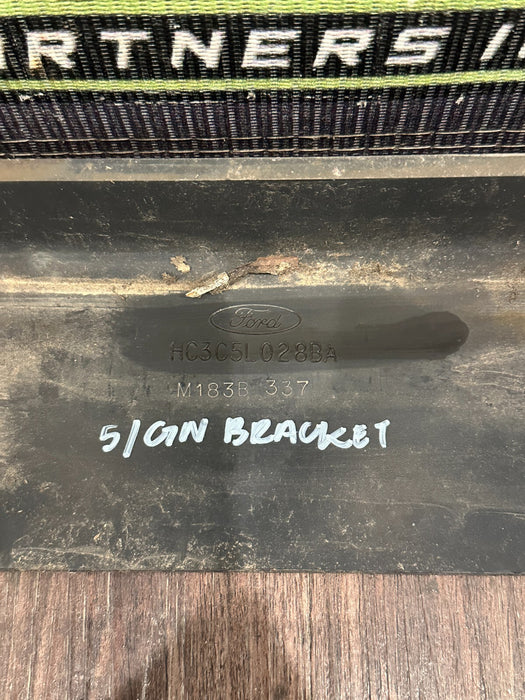 2017-19 FORD F250 F350 F450 5TH FIFTH WHEEL GOOSENECK BRACKETS OEM