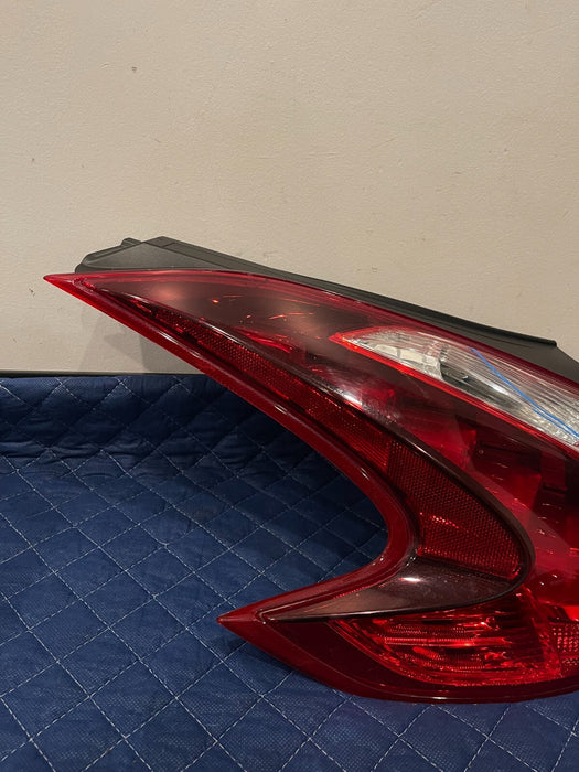 2015 NISSAN 370Z NISMO DRIVER LEFT REAR TAIL LIGHT OEM L 77 *WATER SPOTS*