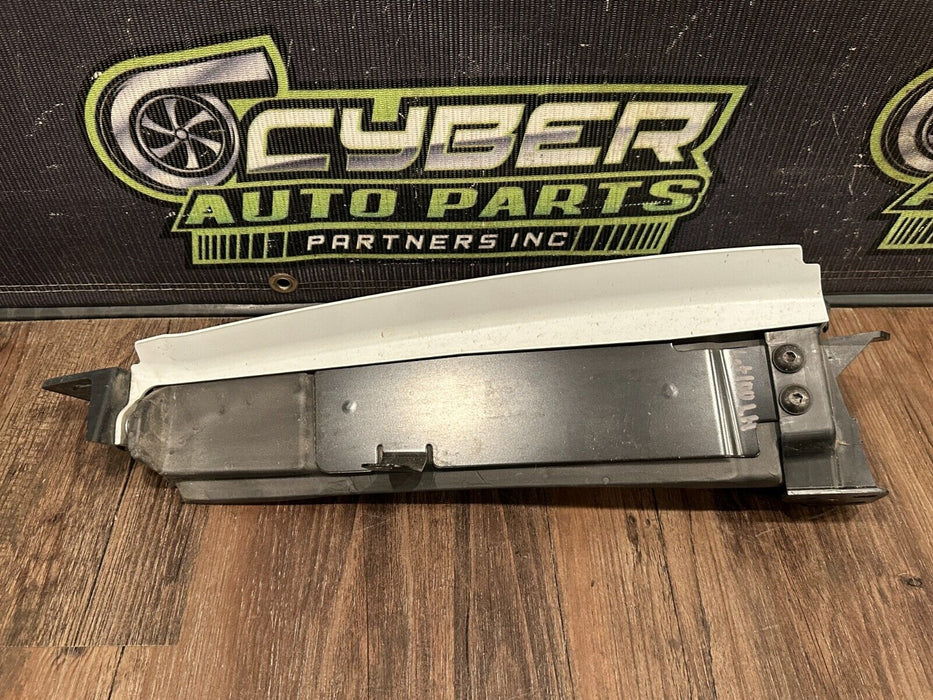 2017-18 AUDI R8 SPYDER WHITE DRIVER LEFT FENDER PANEL W FOAM ASSEMBLY OEM