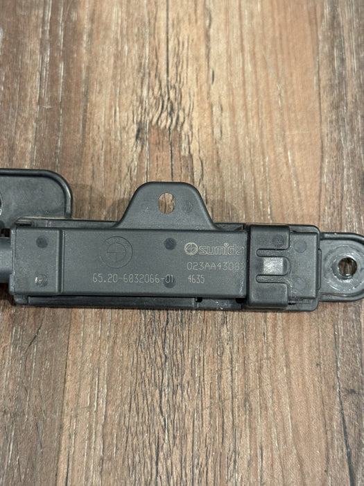 2024 BMW M3 M4 G80 G82 KEYLESS ENTRY ANTENNA MODULE OEM 6832066