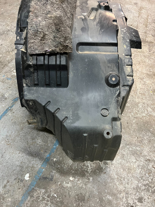 2016 NISSAN TITAN XD FRONT PASSENGER RIGHT FENDER LINER 63830 EZ00A OEM