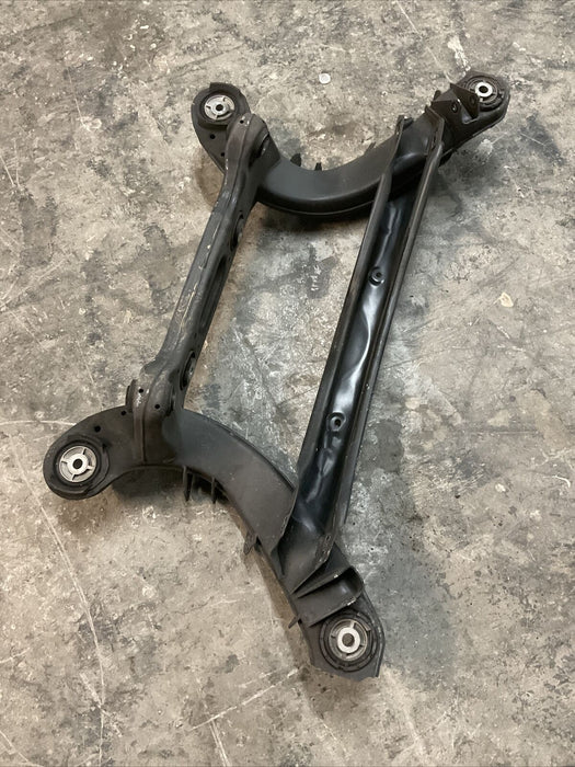 2017 MERCEDES C63 AMG OEM CABRIOLET REAR SUSPENSION CROSS-MEMBER SUBFRAME