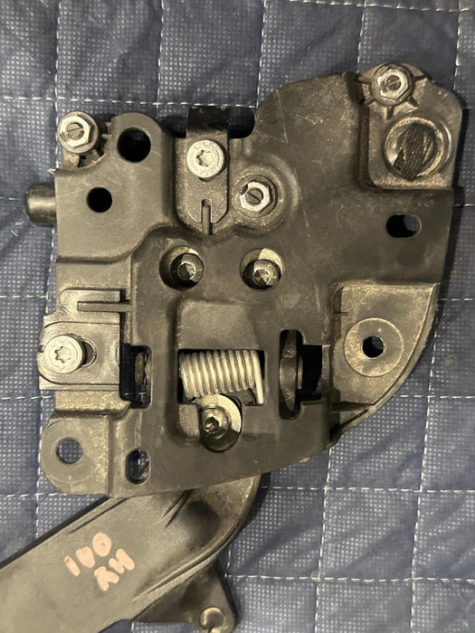 2018 AUDI R8 SPYDER RIGHT PASSENGER ROOF LINKAGE OUTLET