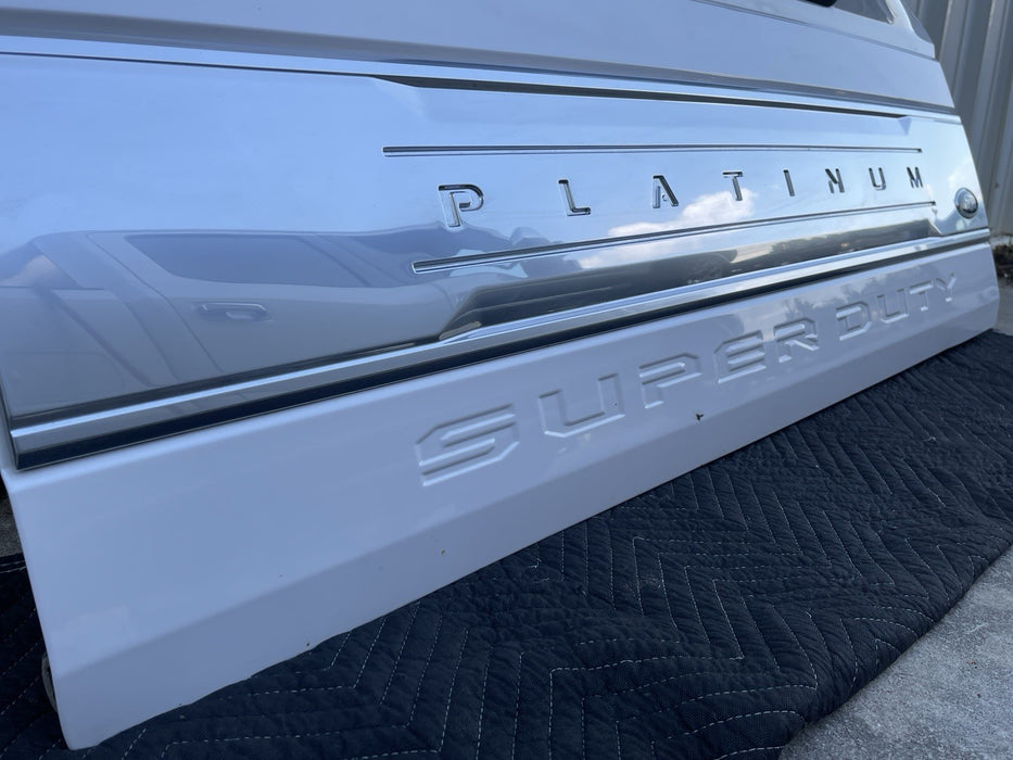 2017 2018 2019 FORD F250 F350 F450 PLATINUM TAILGATE W/ STEP METALLIC WHITE (UG)