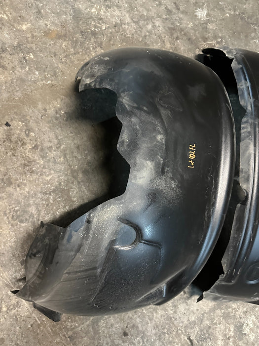 2018 FORD F250 F350 FRONT LEFT RIGHT WHEEL WELL LINER PAIR HC3J 16F099 AC
