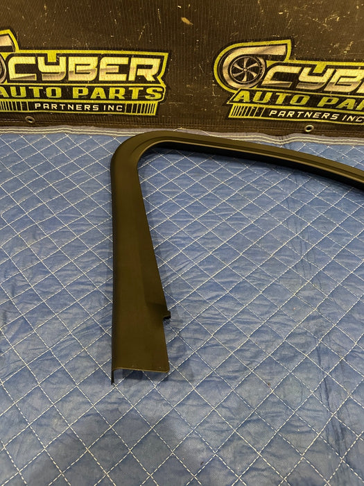 2024 BMW M3 M4 G80 G82 FRONT LEFT DOOR FRAME MOLDING W SPEAKER OEM 51337447171