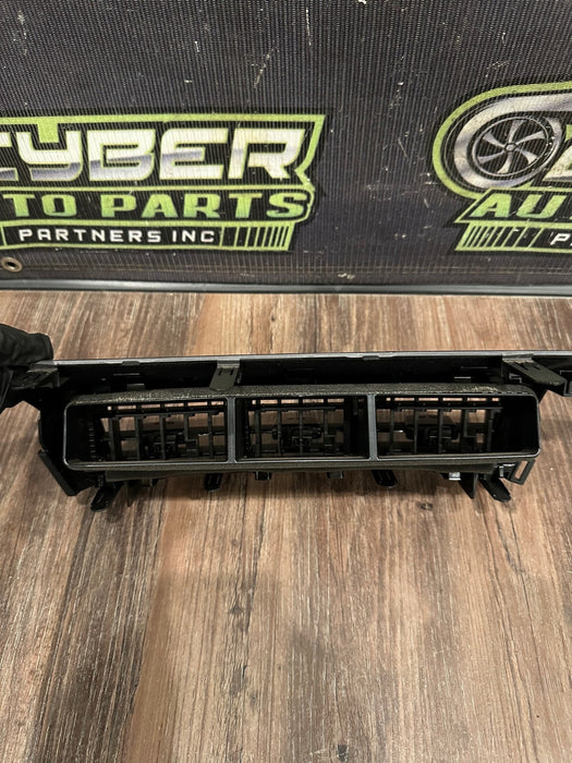 2014 TOYOTA PRIUS V CENTER DASH DASHBOARD AIR VENT OUTLETS W/ TRIM PANEL OEM