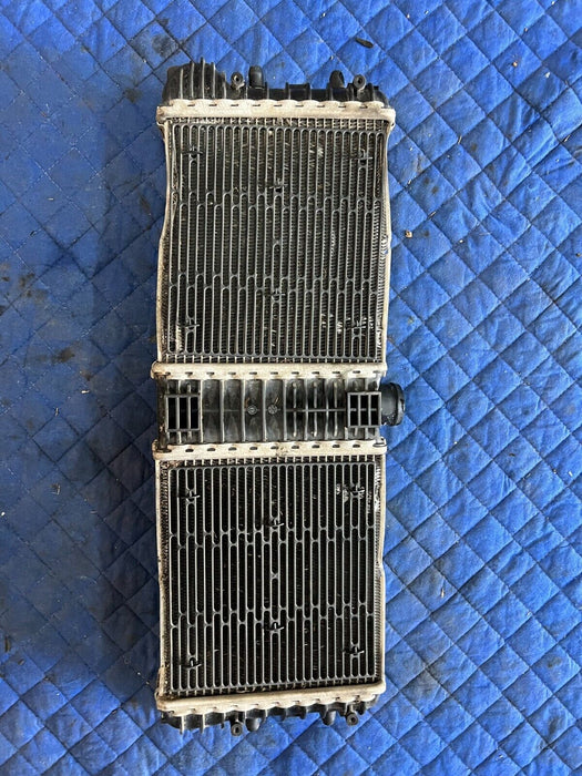 2012 AUDI R8 FRONT CENTER RADIATOR 420121254B ~MINOR COSMETIC DAMAGE~